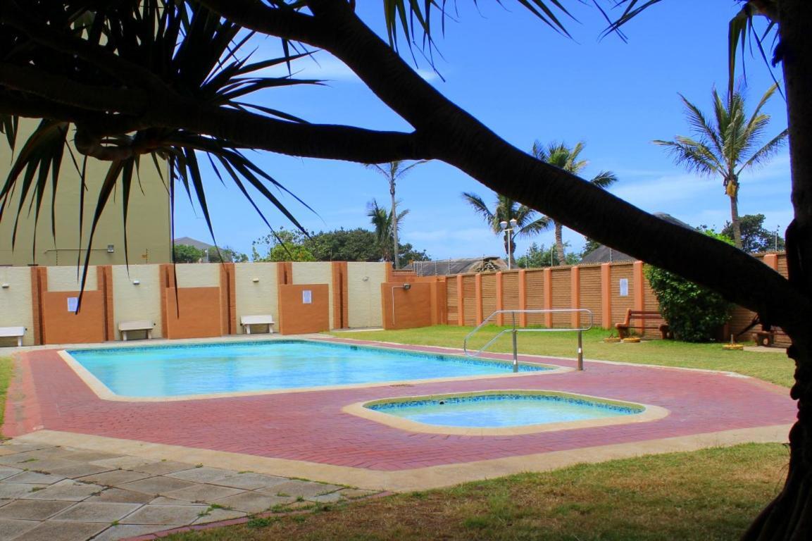 Sea Wave Holidays - Stella Maris Amanzimtoti Luaran gambar